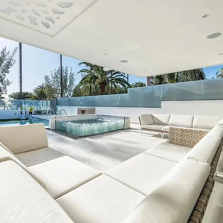 Renovada Con 5 Bdr En Maspalomas