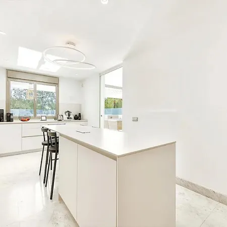 Villa Renovada Con 5 Bdr En Maspalomas
