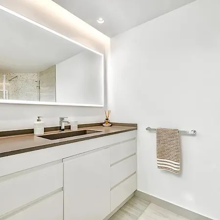 Villa Renovada Con 5 Bdr En Maspalomas